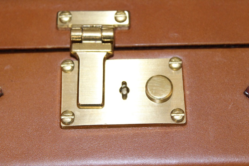 7_Δερμάτινη βαλίτσα όπλου κωδ.32